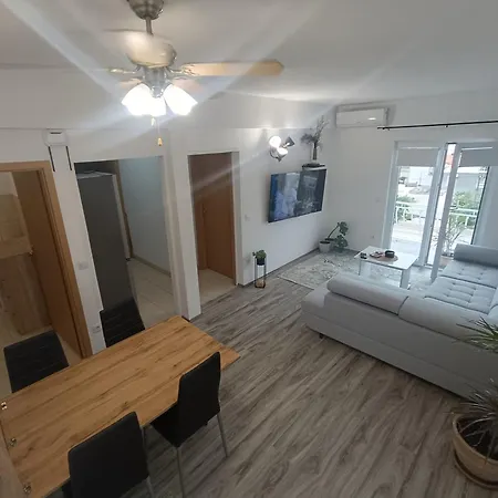 Jacky Apartment